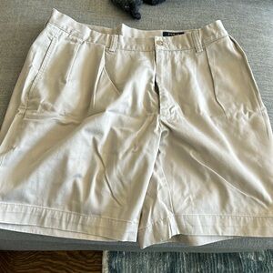 Small pleats in front light color